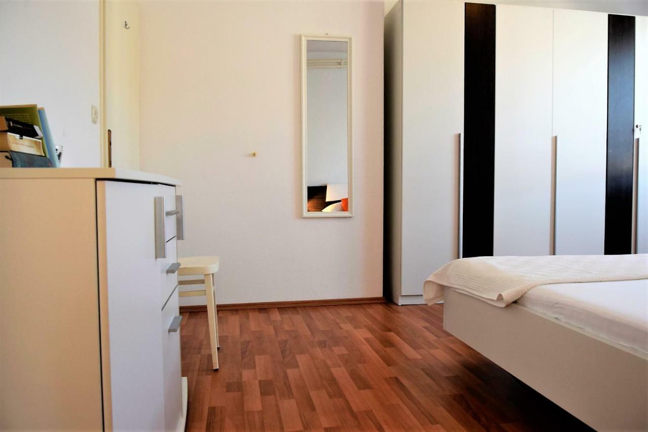 Miramar Apartments Banjol ภายนอก รูปภาพ